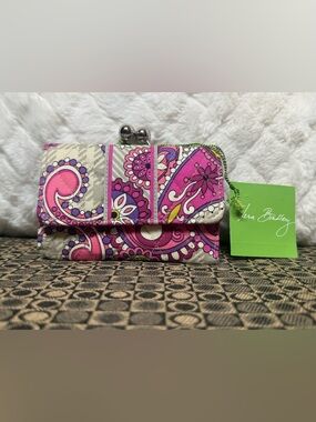 Vera Bradley RETIRED ‘Paisley Meets Plaid’ Small Kisslock Wallet